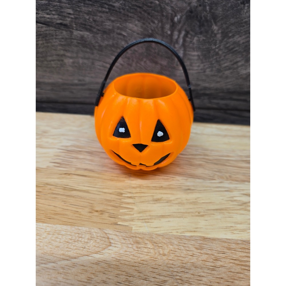 Miniature Halloween Jack-O-Lantern Pumpkin Bucket Orange Plastic Decor 2.5 Inch